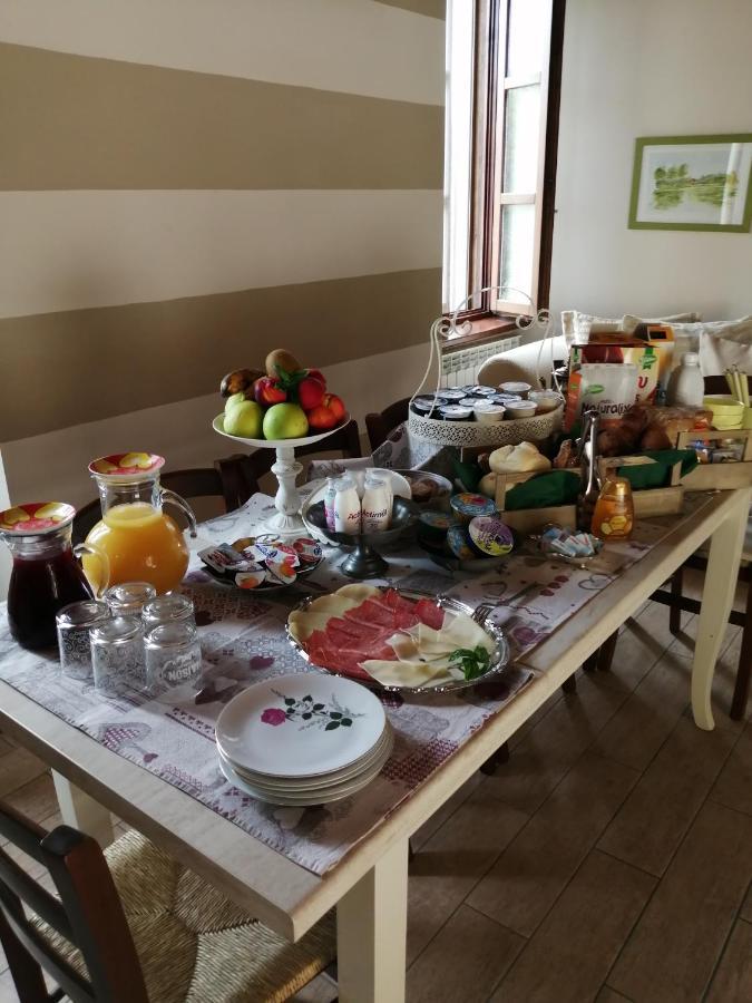 B&B Ronco Degli Ulivi Ιζέο Εξωτερικό φωτογραφία