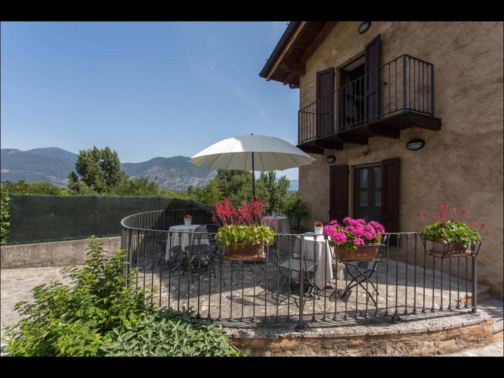 B&B Ronco Degli Ulivi Ιζέο Εξωτερικό φωτογραφία
