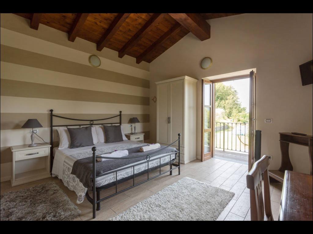 B&B Ronco Degli Ulivi Ιζέο Εξωτερικό φωτογραφία